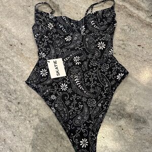 Skatie Rachel One Piece in Black/blue and White Paisley